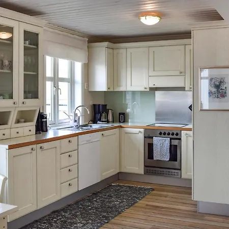 3 Bedroom Nice In 펜션 Holmsbu